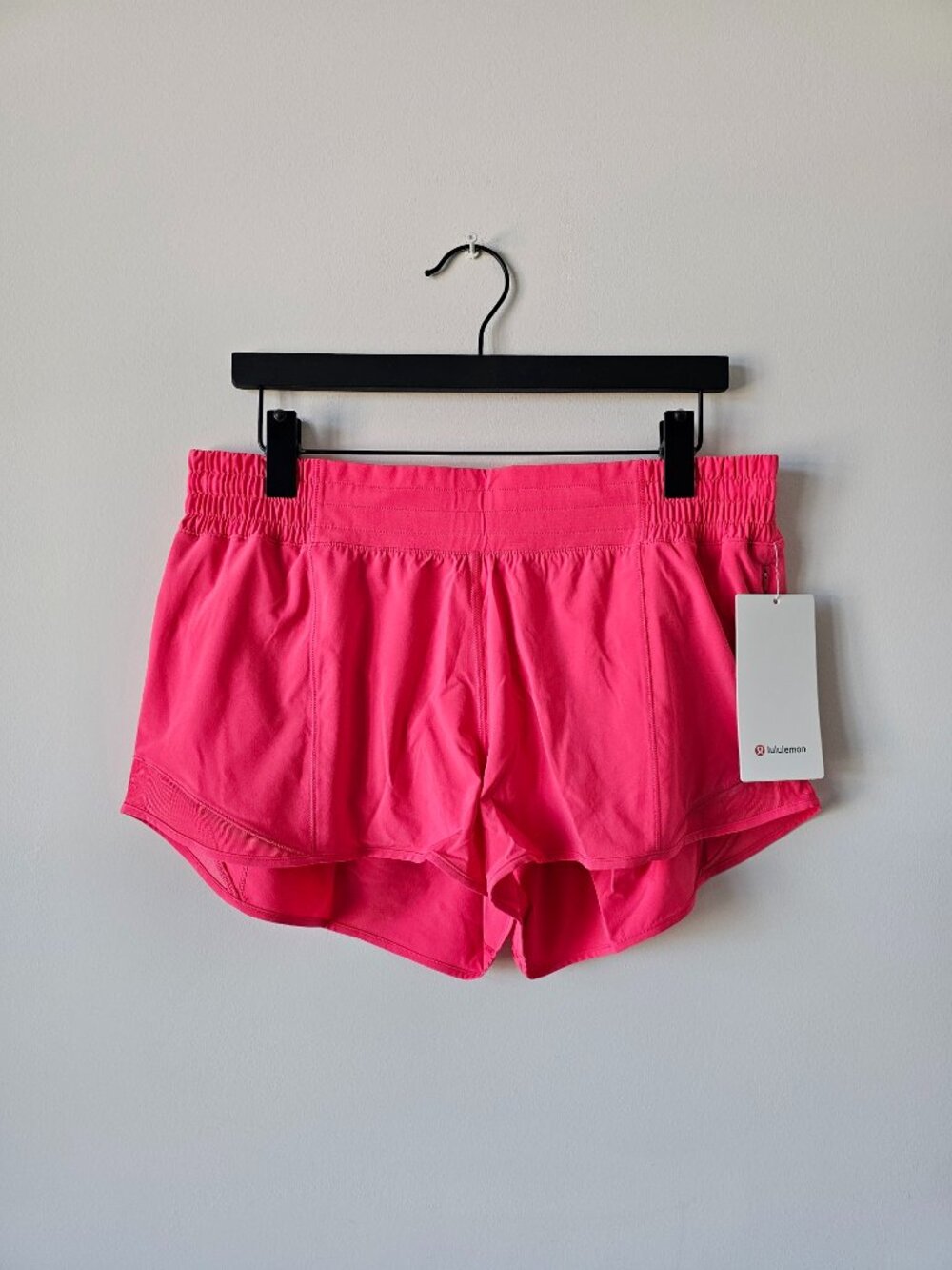 NWT LULULEMON LIPG Lipgloss Pink Red Hotty Hot HR Short 2.5" Lined Size 12